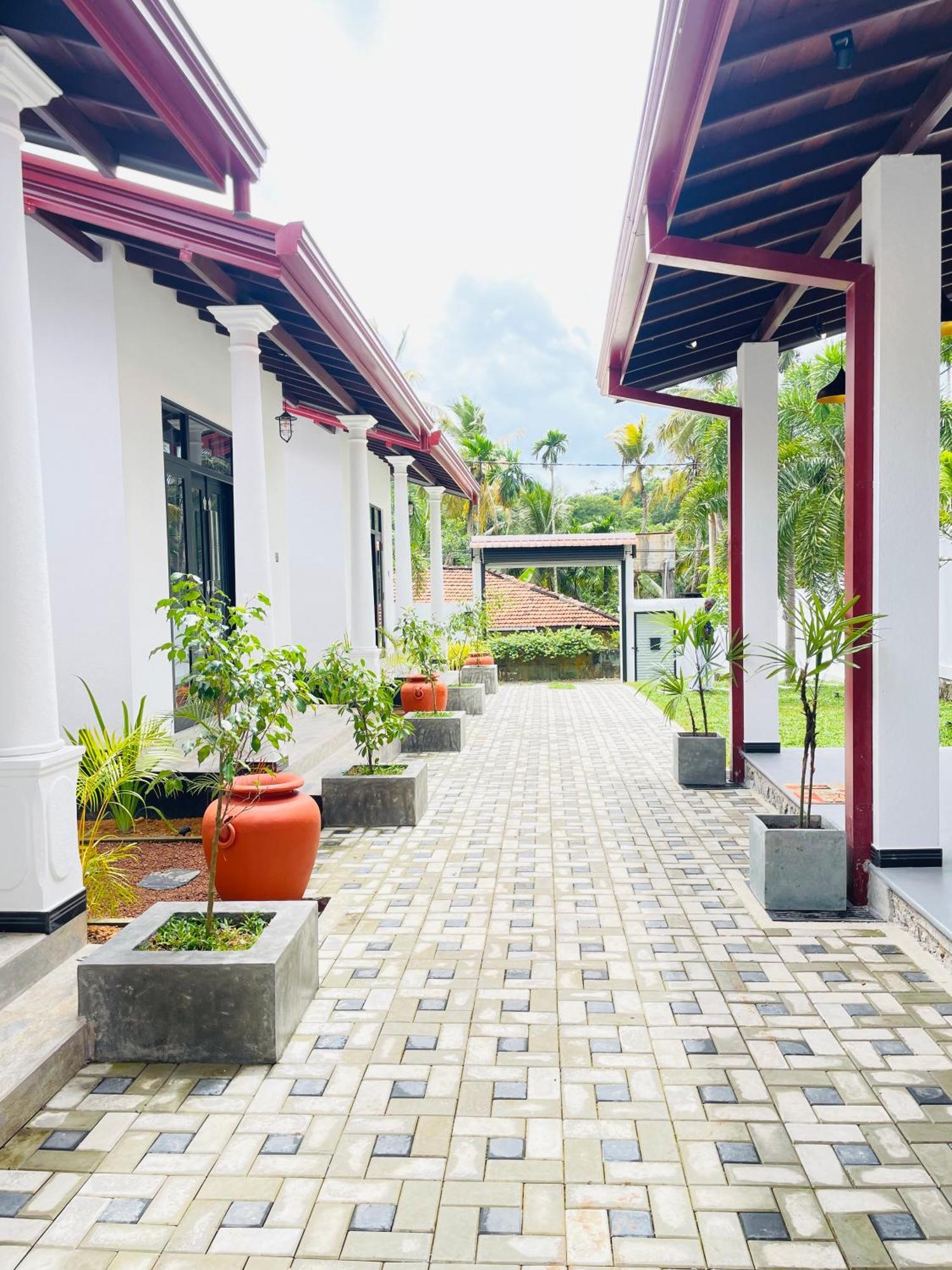 Thara Inn Villa Dikwella Bagian luar foto