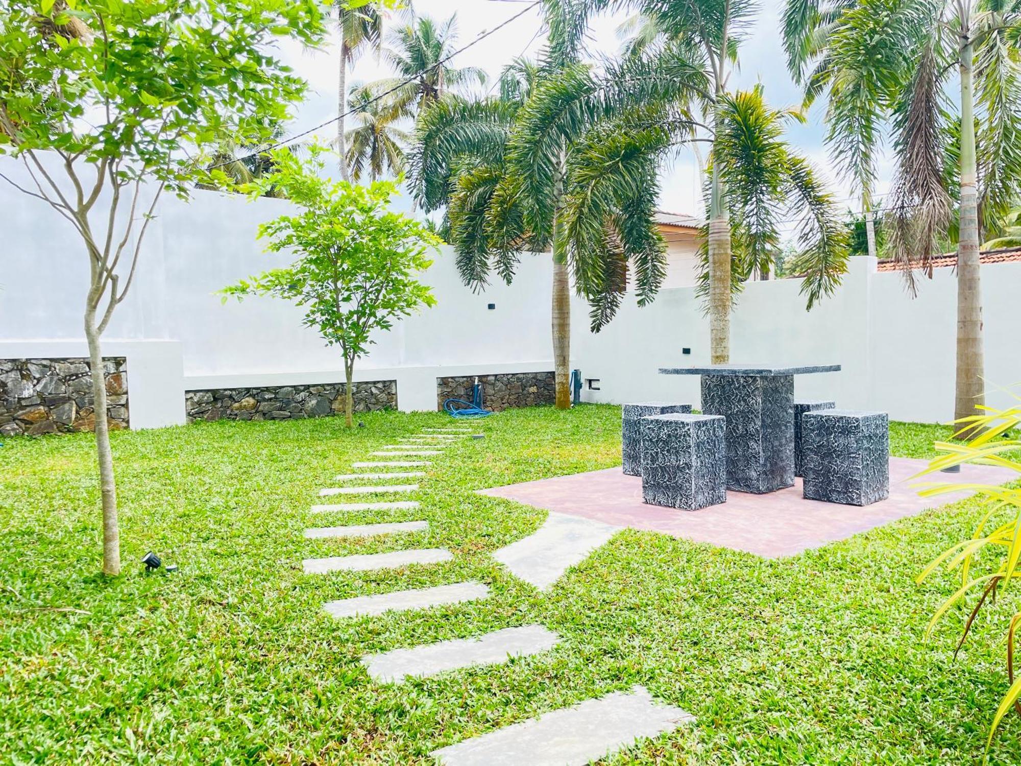 Thara Inn Villa Dikwella Bagian luar foto