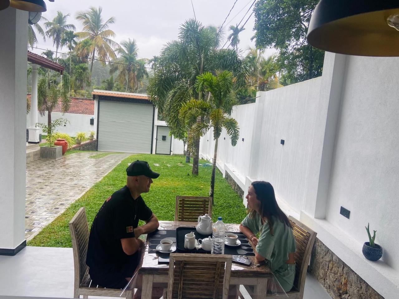 Thara Inn Villa Dikwella Bagian luar foto